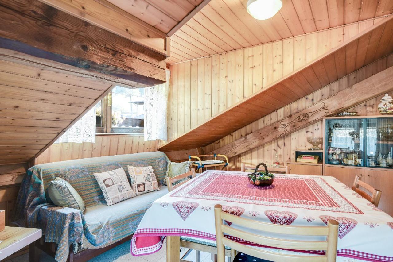 Apartmán Mansarda Tra Le Dolomiti Di Brenta Bocenago Exteriér fotografie
