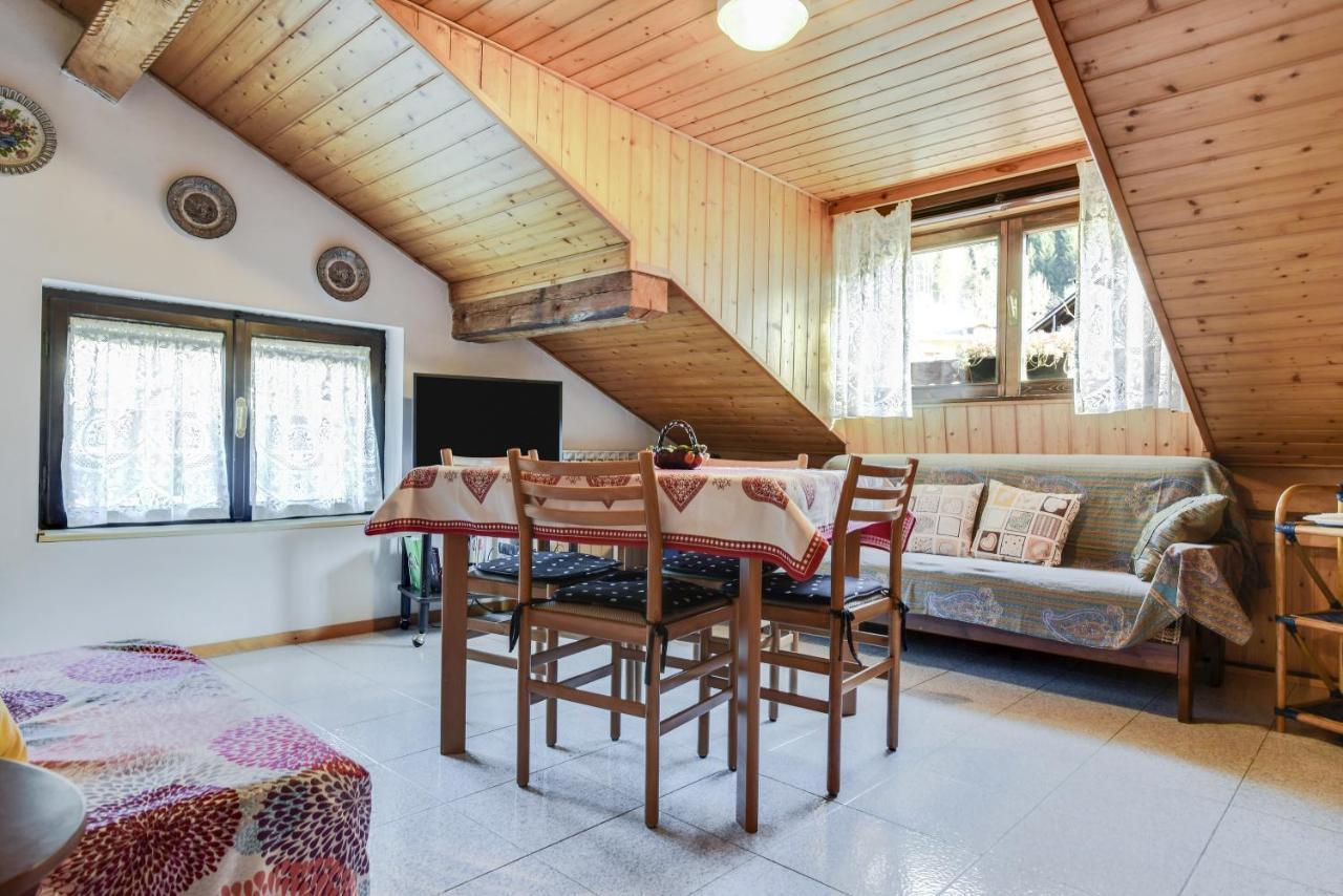 Apartmán Mansarda Tra Le Dolomiti Di Brenta Bocenago Exteriér fotografie