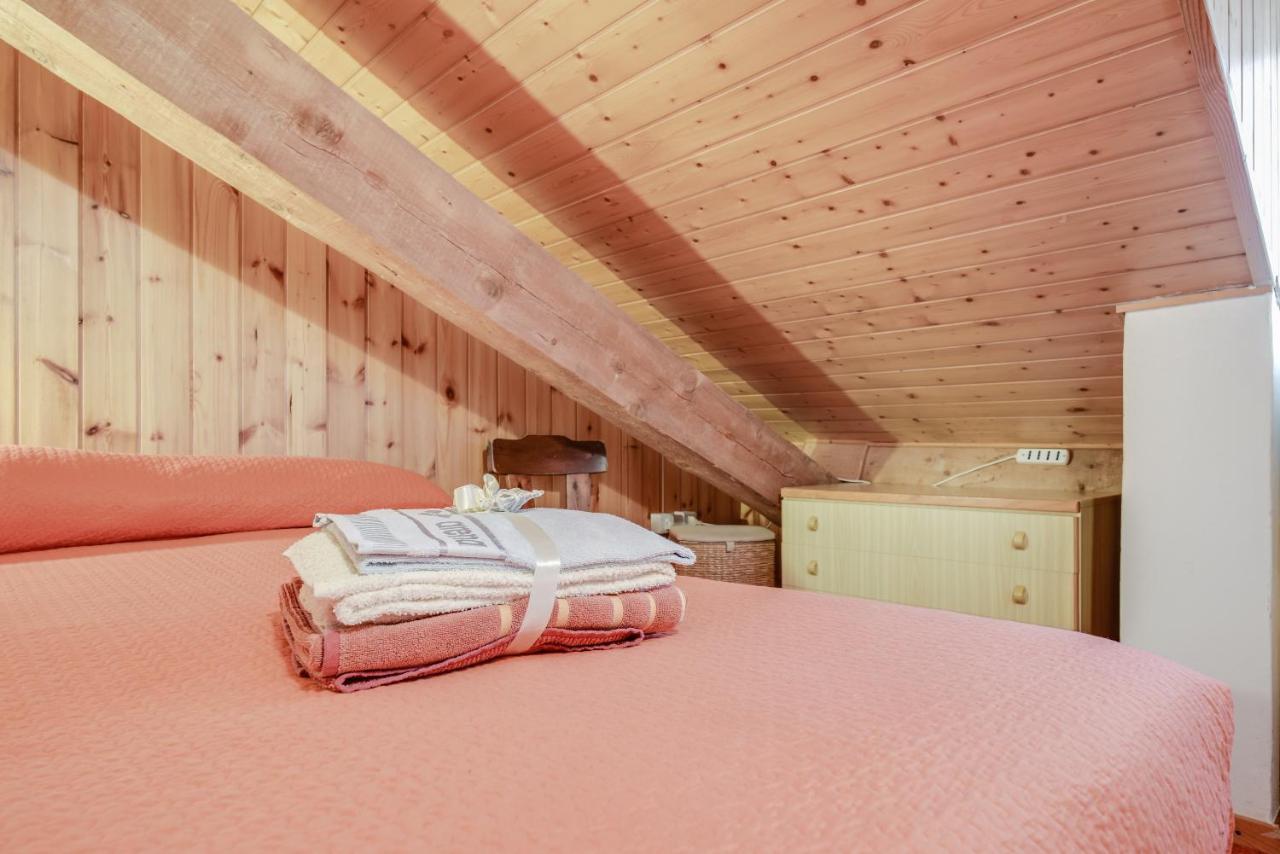 Apartmán Mansarda Tra Le Dolomiti Di Brenta Bocenago Exteriér fotografie